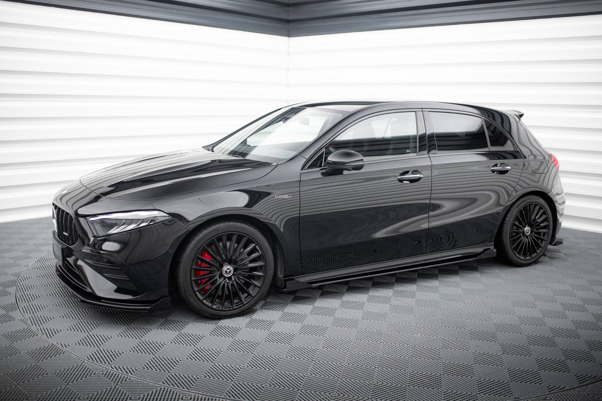 pol_po_Street-Pro-Side-Skirts-Diffusers-Flaps-Mercedes-AMG-A35-W177-Facelift-19922_5 pol_po_Street-Pro-Side-Skirts-Diffusers-Flaps-Mercedes-AMG-A35-W177-Facelift-19922_5