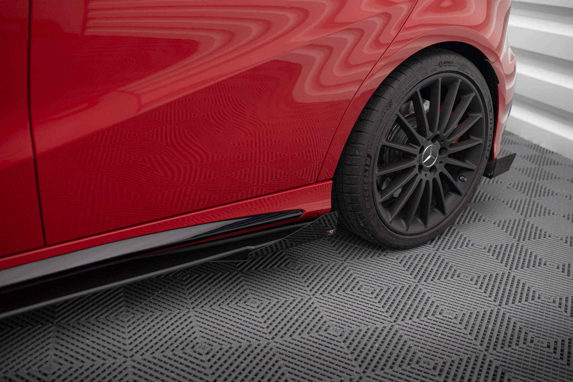 pol_po_Street-Pro-Side-Skirts-Diffusers-Flaps-Mercedes-Benz-A-45-AMG-W176-Facelift-19876_5 pol_po_Street-Pro-Side-Skirts-Diffusers-Flaps-Mercedes-Benz-A-45-AMG-W176-Facelift-19876_5