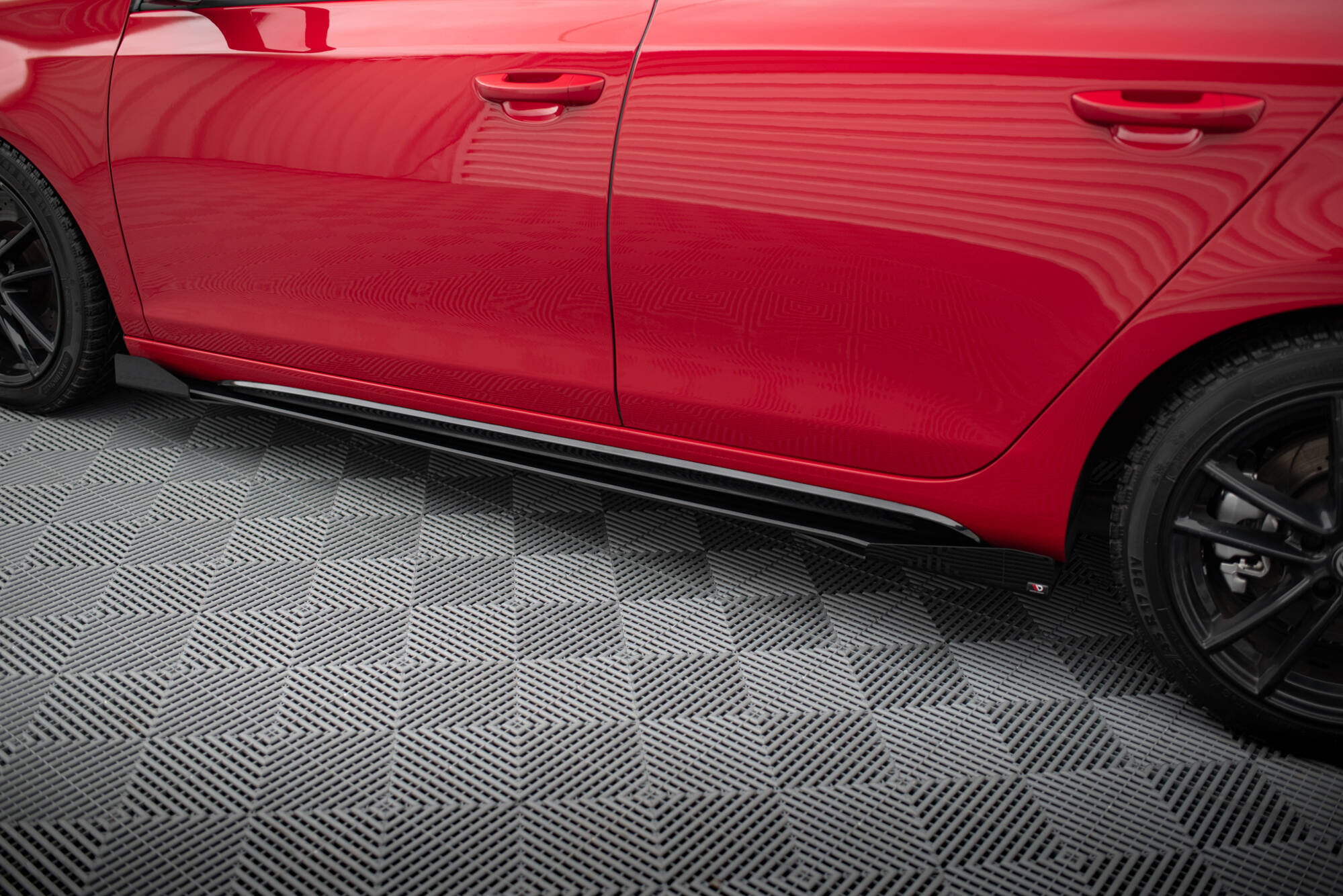 pol_po_Street-Pro-Side-Skirts-Diffusers-Flaps-Volkswagen-Golf-GTI-Mk6-12024_5 pol_po_Street-Pro-Side-Skirts-Diffusers-Flaps-Volkswagen-Golf-GTI-Mk6-12024_5