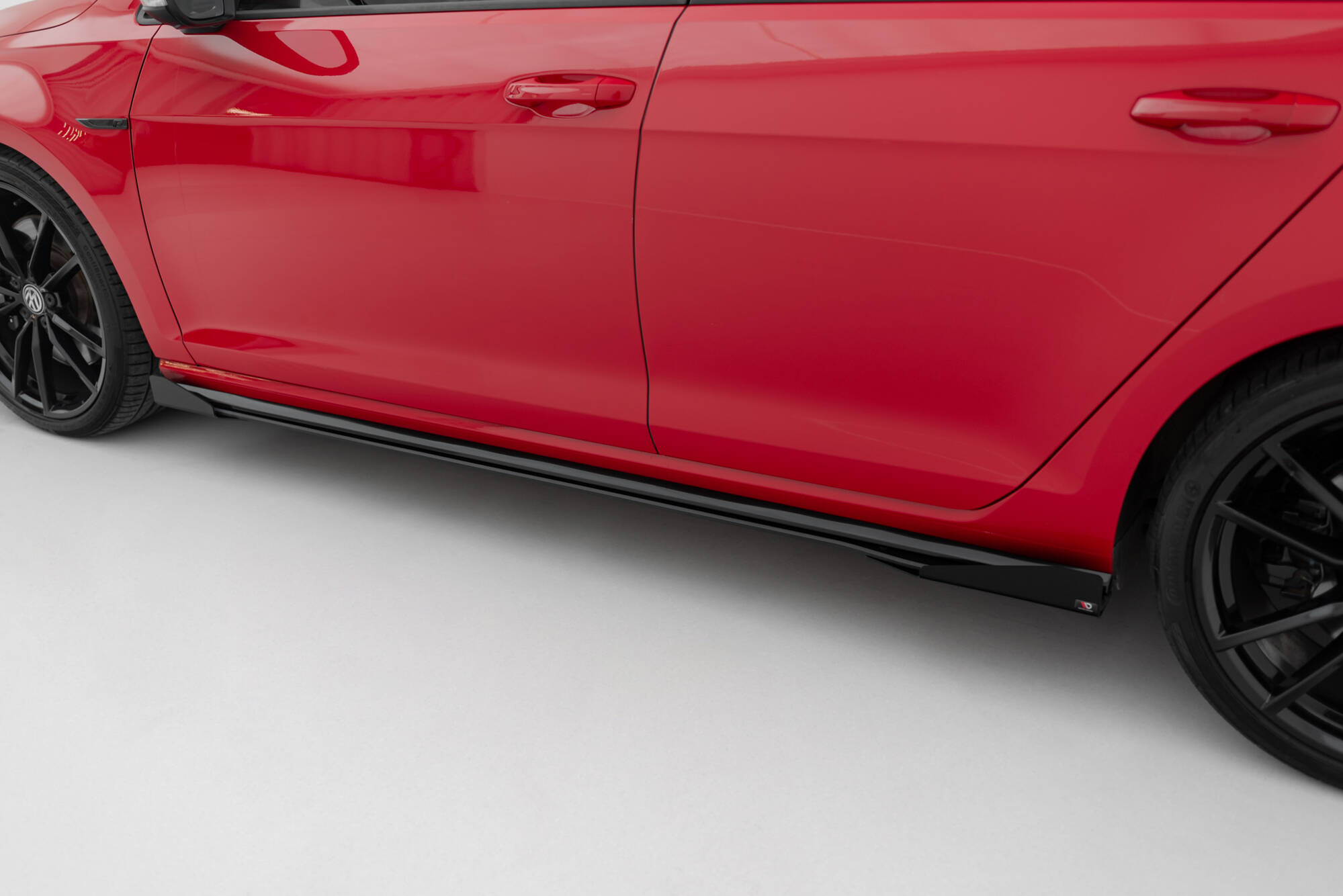 pol_po_Street-Pro-Side-Skirts-Diffusers-Flaps-Volkswagen-Golf-R-R-Line-Mk7-Facelift-10984_3 pol_po_Street-Pro-Side-Skirts-Diffusers-Flaps-Volkswagen-Golf-R-R-Line-Mk7-Facelift-10984_3