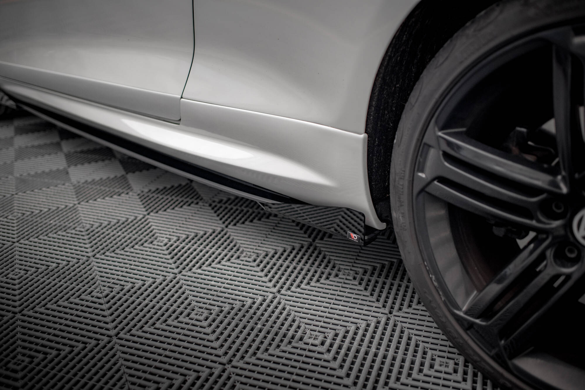 pol_po_Street-Pro-Side-Skirts-Diffusers-Flaps-Volkswagen-Scirocco-R-Mk3-19571_5 pol_po_Street-Pro-Side-Skirts-Diffusers-Flaps-Volkswagen-Scirocco-R-Mk3-19571_5