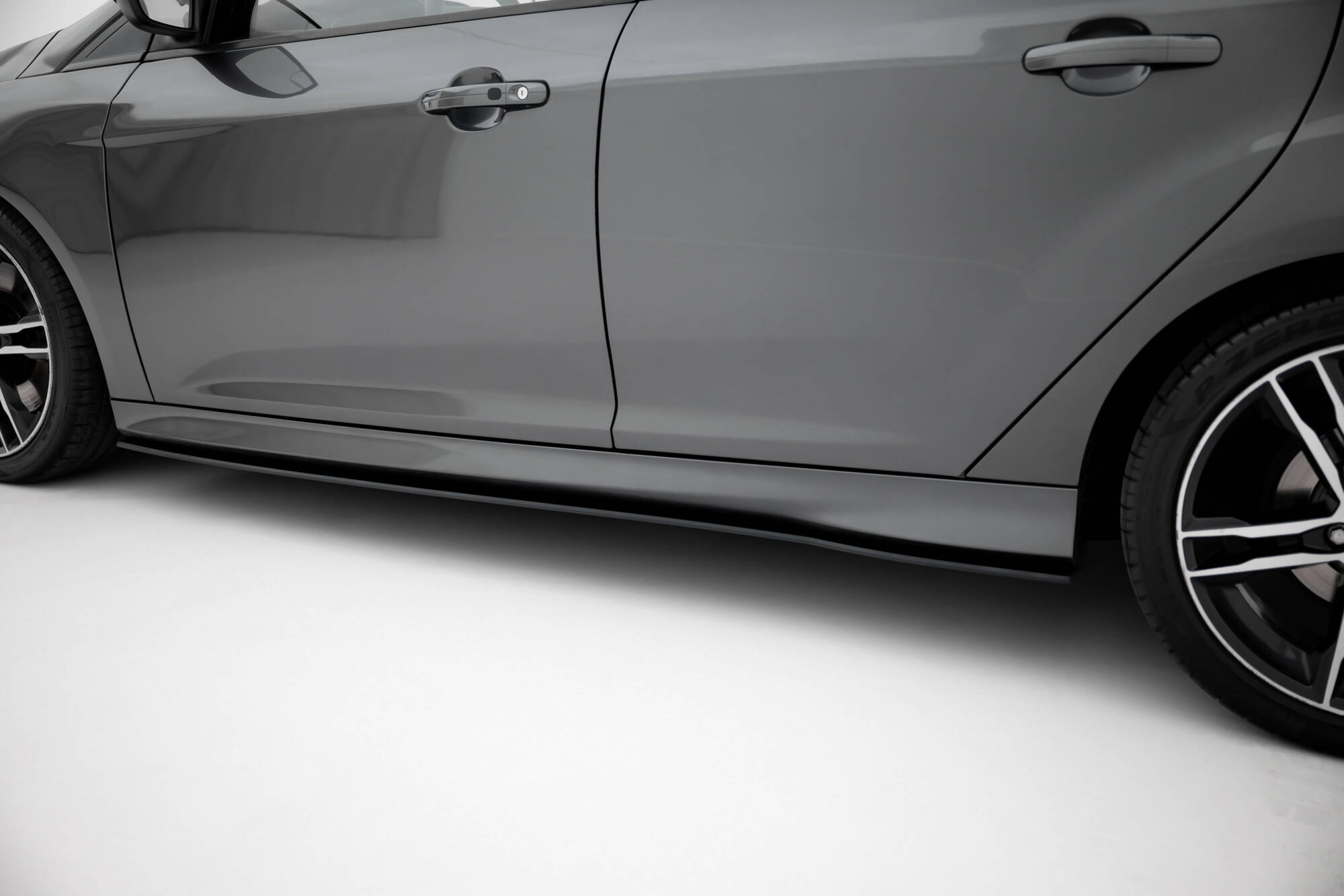 pol_po_Street-Pro-Side-Skirts-Diffusers-Ford-Focus-ST-Mk3-Facelift-21571_6 pol_po_Street-Pro-Side-Skirts-Diffusers-Ford-Focus-ST-Mk3-Facelift-21571_6