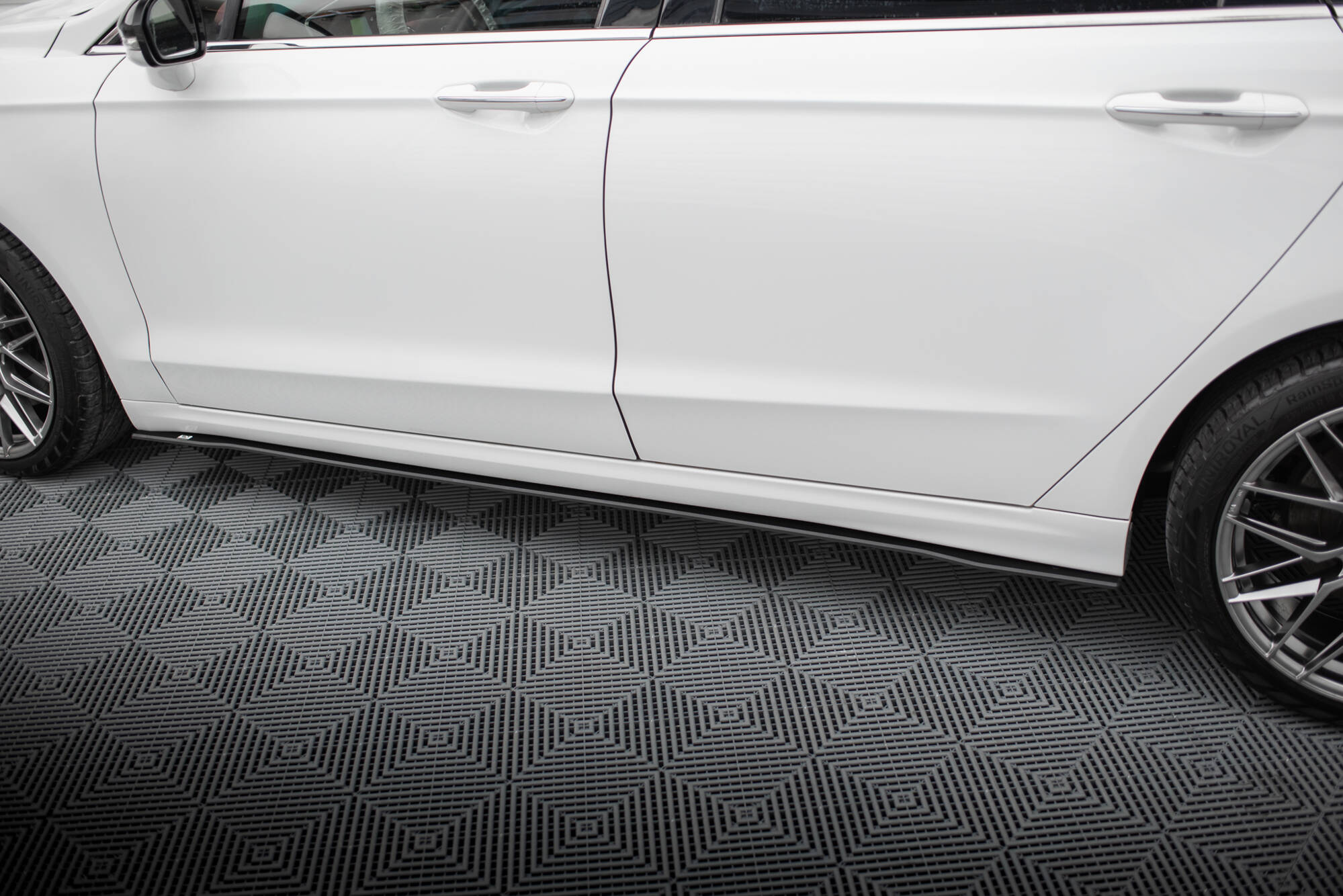 pol_po_Street-Pro-Side-Skirts-Diffusers-Ford-Mondeo-Sport-Mk5-Facelift-Fusion-Sport-Mk2-Facelift-19250_3 pol_po_Street-Pro-Side-Skirts-Diffusers-Ford-Mondeo-Sport-Mk5-Facelift-Fusion-Sport-Mk2-Facelift-19250_3