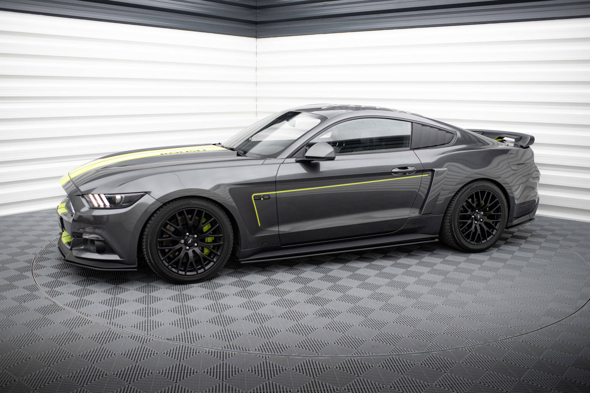 pol_po_Street-Pro-Side-Skirts-Diffusers-Ford-Mustang-GT-Mk6-20490_2 pol_po_Street-Pro-Side-Skirts-Diffusers-Ford-Mustang-GT-Mk6-20490_2
