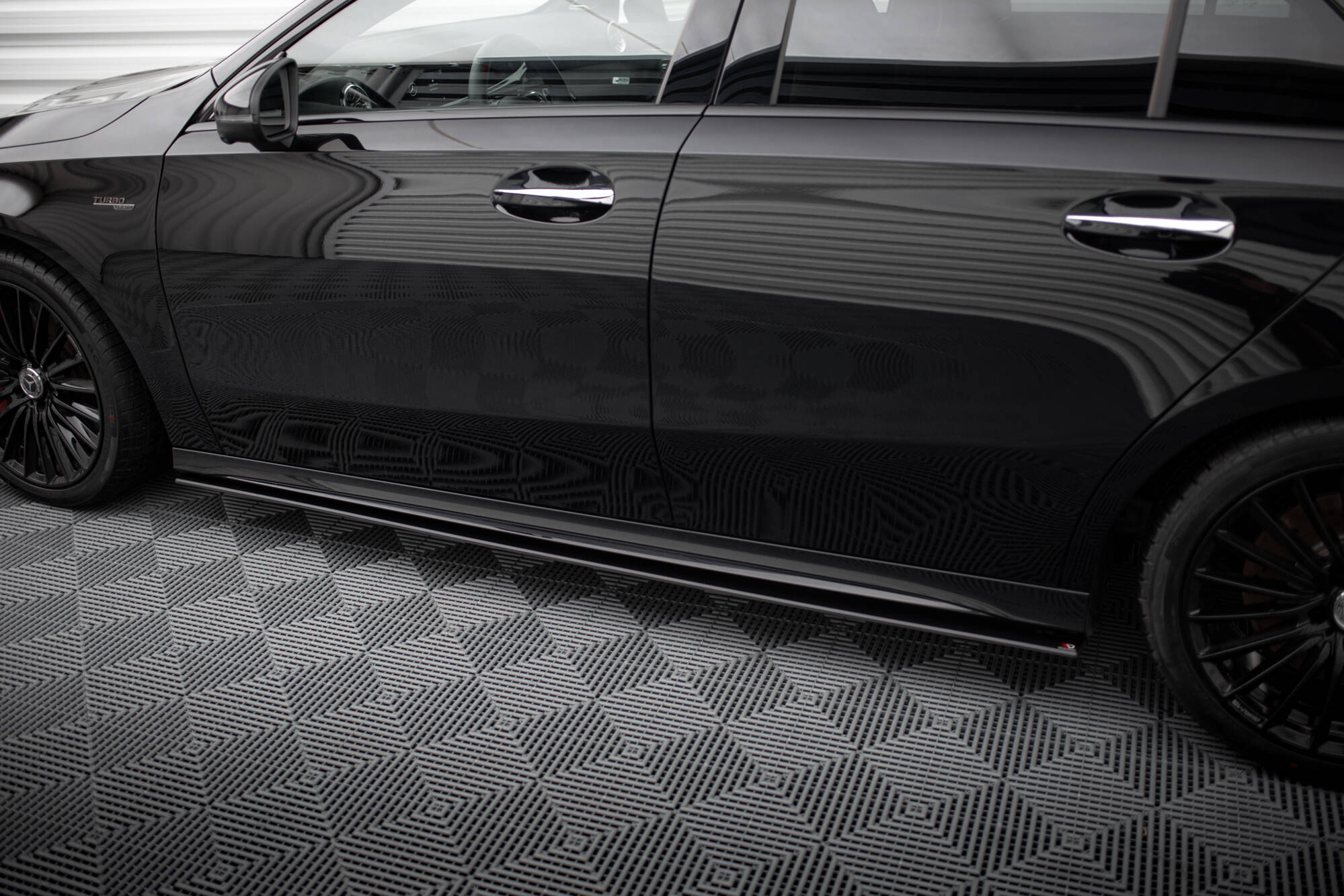 pol_po_Street-Pro-Side-Skirts-Diffusers-Mercedes-AMG-A35-W177-Facelift-19919_4 pol_po_Street-Pro-Side-Skirts-Diffusers-Mercedes-AMG-A35-W177-Facelift-19919_4