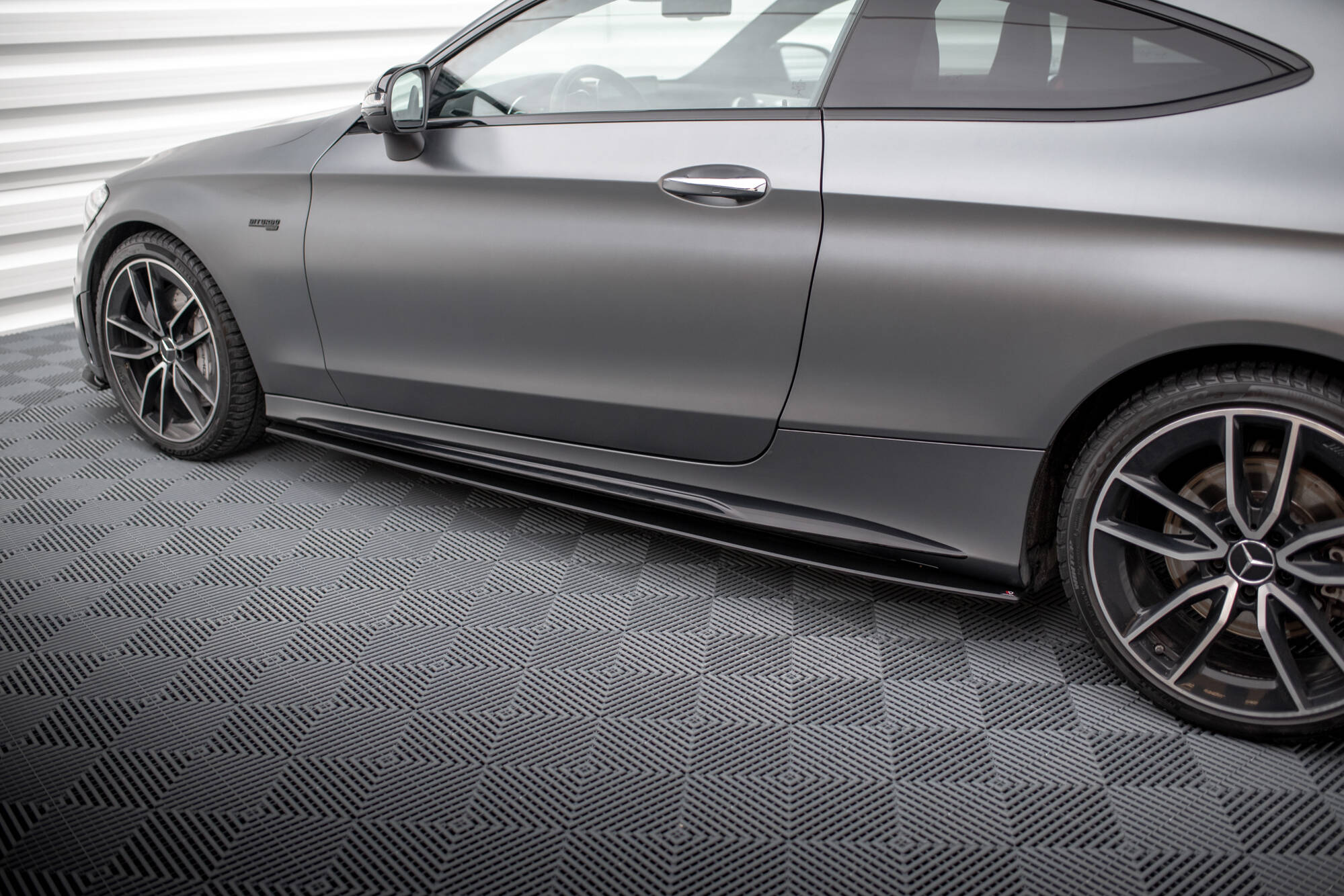 pol_po_Street-Pro-Side-Skirts-Diffusers-Mercedes-AMG-C43-Coupe-Cabrio-C205-Facelift-A205-Facelift-19034_6 pol_po_Street-Pro-Side-Skirts-Diffusers-Mercedes-AMG-C43-Coupe-Cabrio-C205-Facelift-A205-Facelift-19034_6