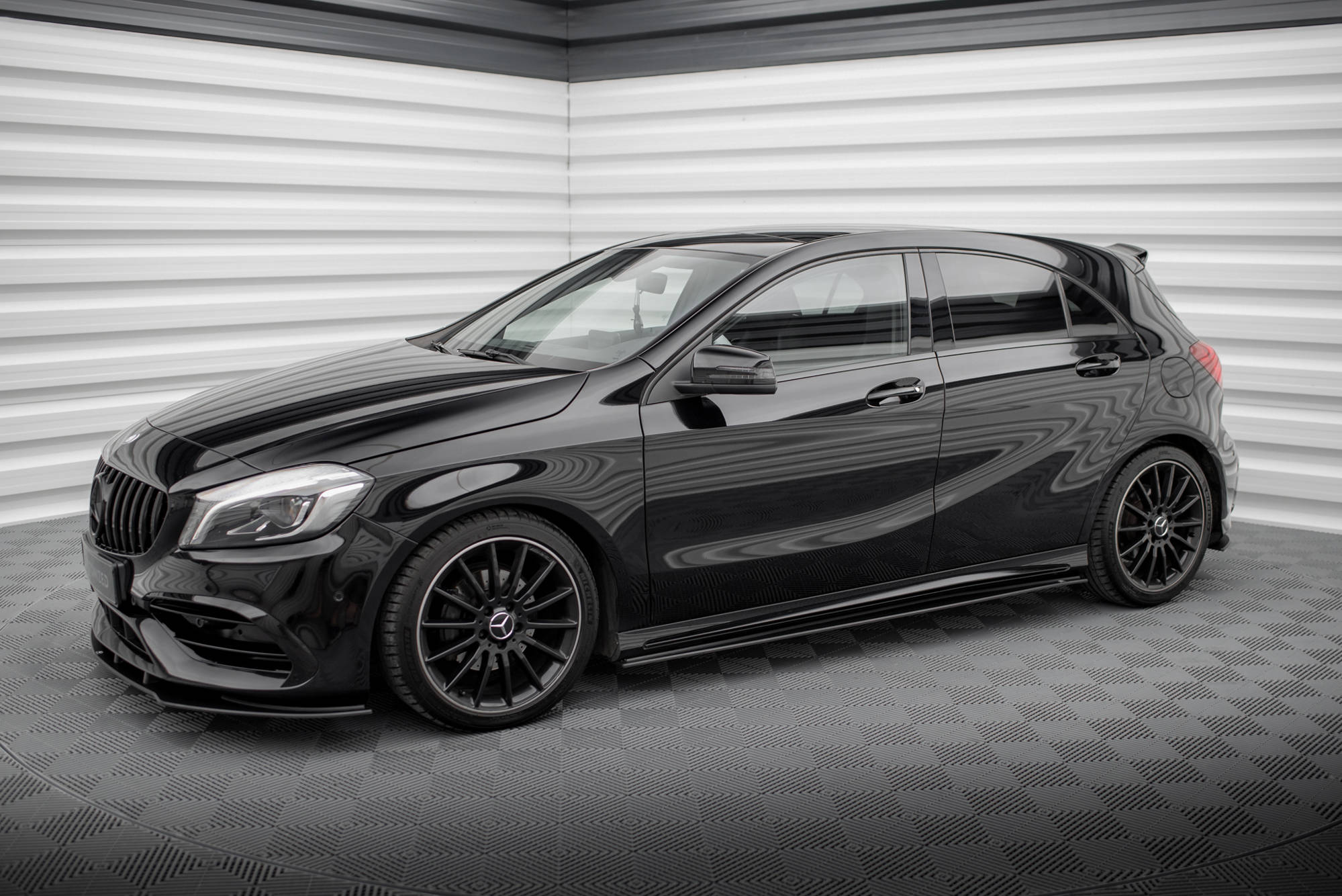 pol_po_Street-Pro-Side-Skirts-Diffusers-Mercedes-Benz-A-AMG-Line-W176-Facelift-18979_7 pol_po_Street-Pro-Side-Skirts-Diffusers-Mercedes-Benz-A-AMG-Line-W176-Facelift-18979_7