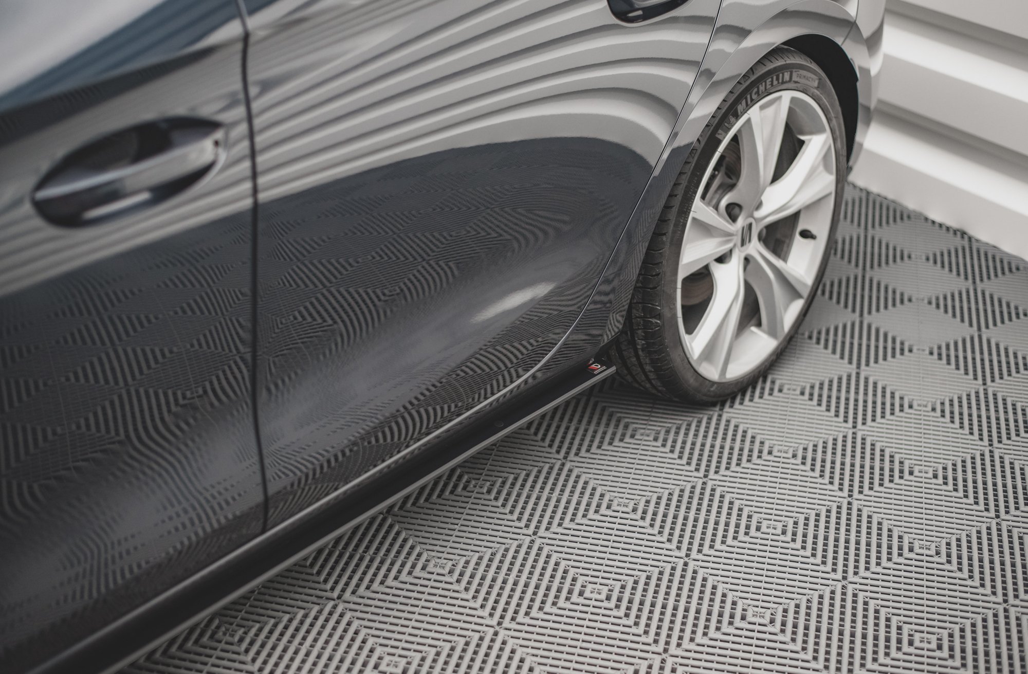 pol_po_Street-Pro-Side-Skirts-Diffusers-Seat-Leon-FR-Mk4-12657_4 pol_po_Street-Pro-Side-Skirts-Diffusers-Seat-Leon-FR-Mk4-12657_4