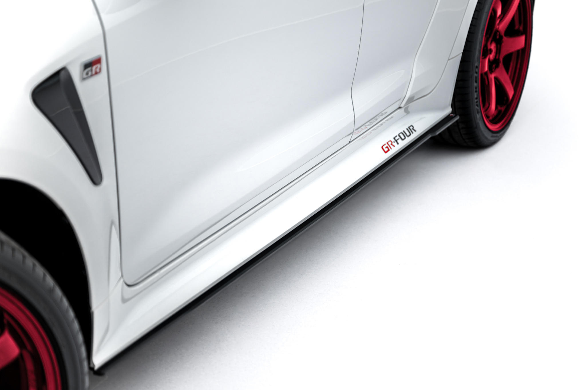 pol_po_Street-Pro-Side-Skirts-Diffusers-Toyota-GR-Corolla-Mk12-22853_3 pol_po_Street-Pro-Side-Skirts-Diffusers-Toyota-GR-Corolla-Mk12-22853_3