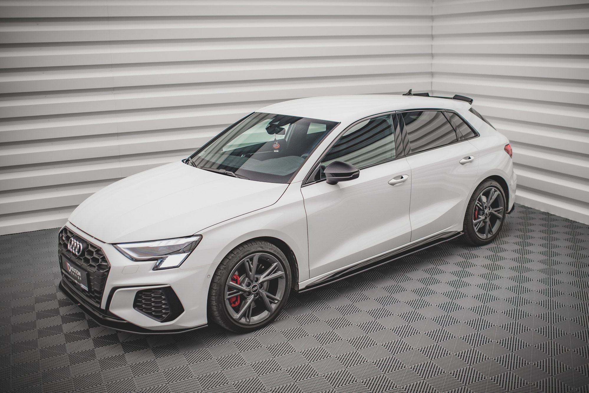 pol_po_Street-Pro-Side-Skirts-Diffusers-V-1-Audi-S3-A3-S-Line-8Y-8Y-Facelift-13295_5 pol_po_Street-Pro-Side-Skirts-Diffusers-V-1-Audi-S3-A3-S-Line-8Y-8Y-Facelift-13295_5
