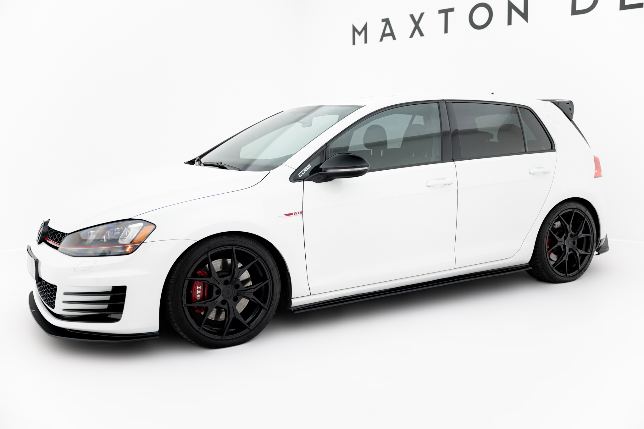 pol_po_Street-Pro-Side-Skirts-Diffusers-VW-Golf-7-GTI-9580_2 pol_po_Street-Pro-Side-Skirts-Diffusers-VW-Golf-7-GTI-9580_2