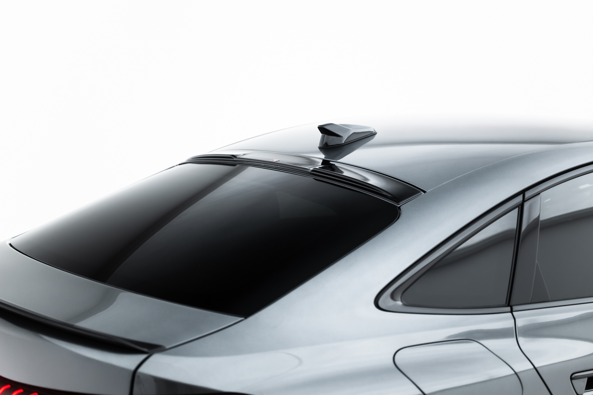 pol_po_The-extension-of-the-rear-window-Audi-A5-S-Line-S5-Sedan-B10-22780_1 pol_po_The-extension-of-the-rear-window-Audi-A5-S-Line-S5-Sedan-B10-22780_1