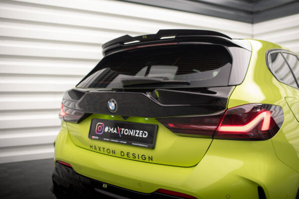 The extension of the rear window BMW 1 M-Pack / M135i / 128ti F40