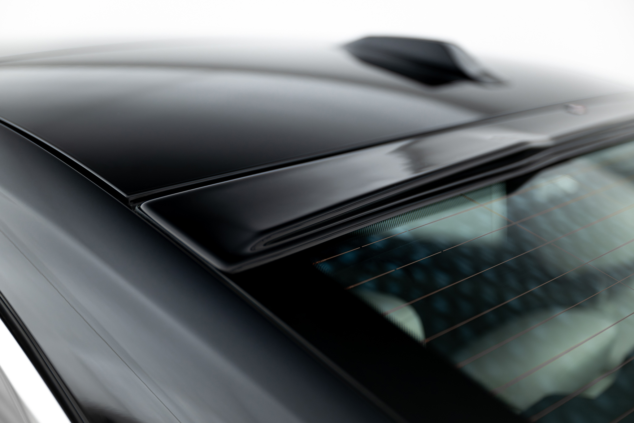 pol_po_The-extension-of-the-rear-window-BMW-7-G70-22794_8 pol_po_The-extension-of-the-rear-window-BMW-7-G70-22794_8