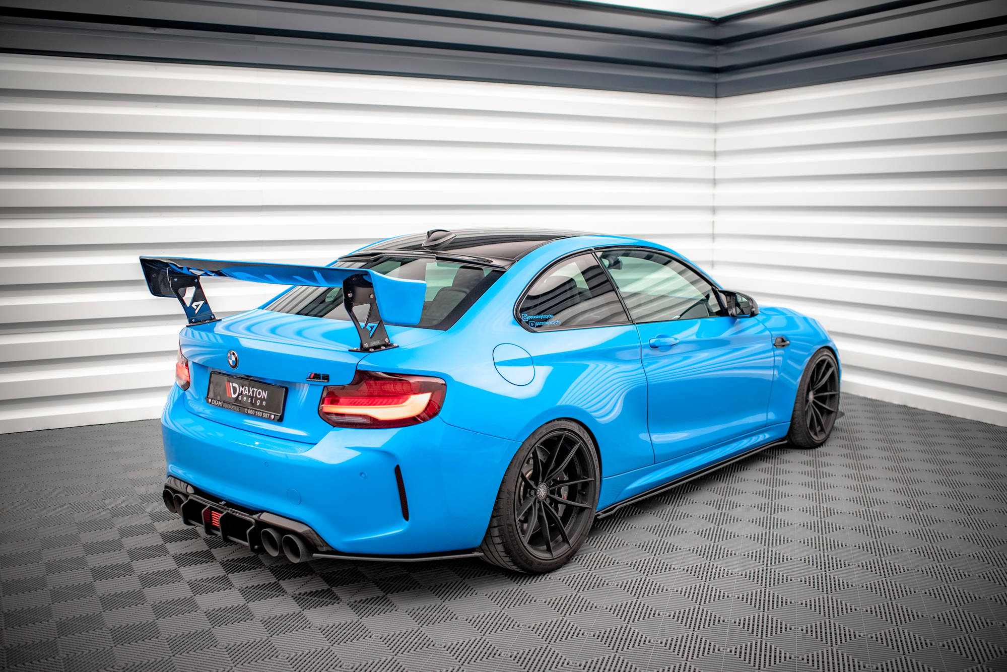 pol_po_The-extension-of-the-rear-window-BMW-M2-F87-14788_7 pol_po_The-extension-of-the-rear-window-BMW-M2-F87-14788_7
