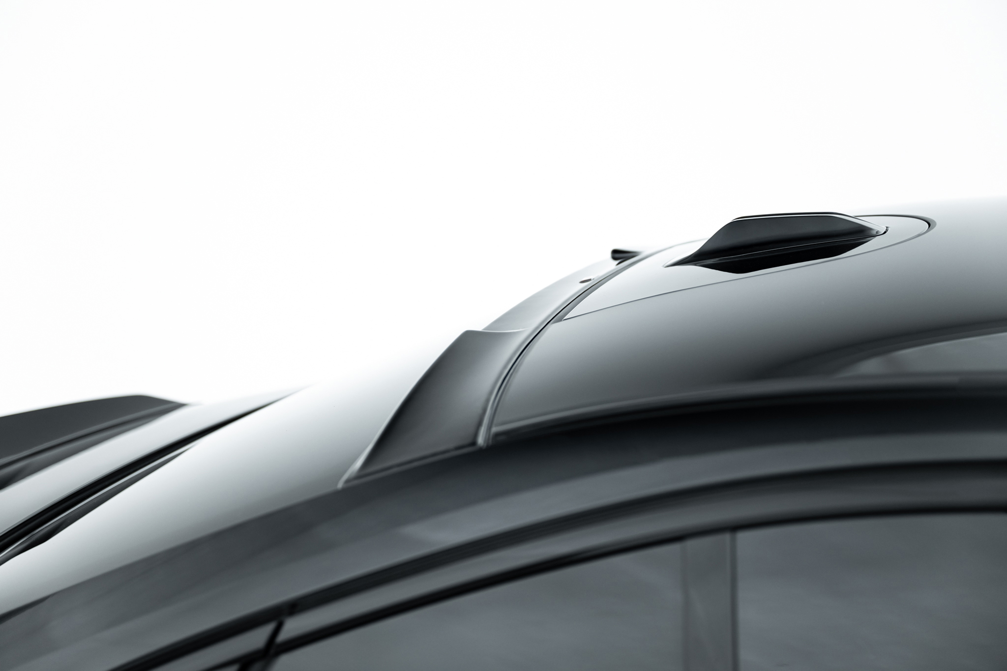 pol_po_The-extension-of-the-rear-window-BMW-M5-Sedan-G90-22750_5 pol_po_The-extension-of-the-rear-window-BMW-M5-Sedan-G90-22750_5