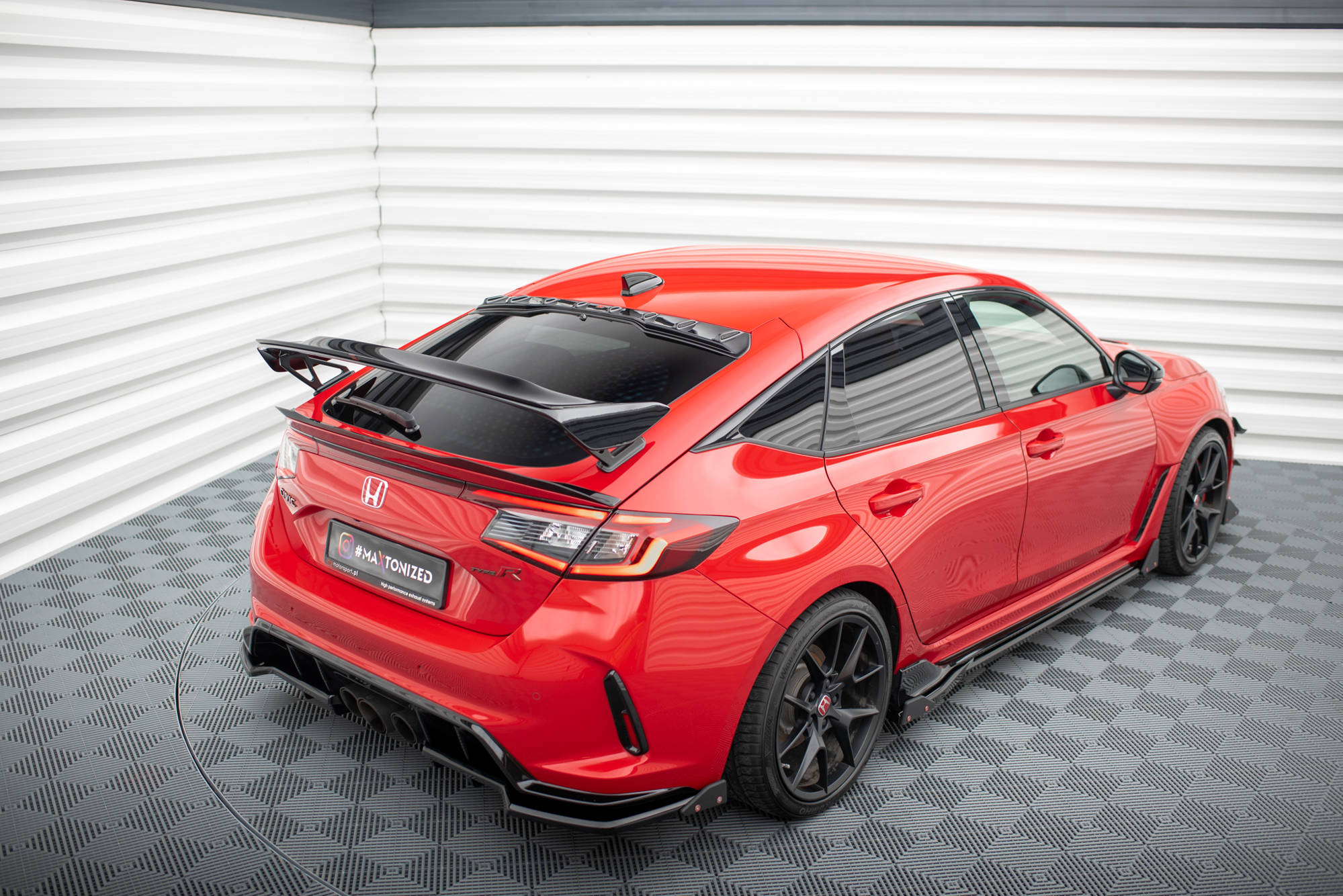 pol_po_The-extension-of-the-rear-window-Honda-Civic-Type-R-Mk-11-18835_10 pol_po_The-extension-of-the-rear-window-Honda-Civic-Type-R-Mk-11-18835_10