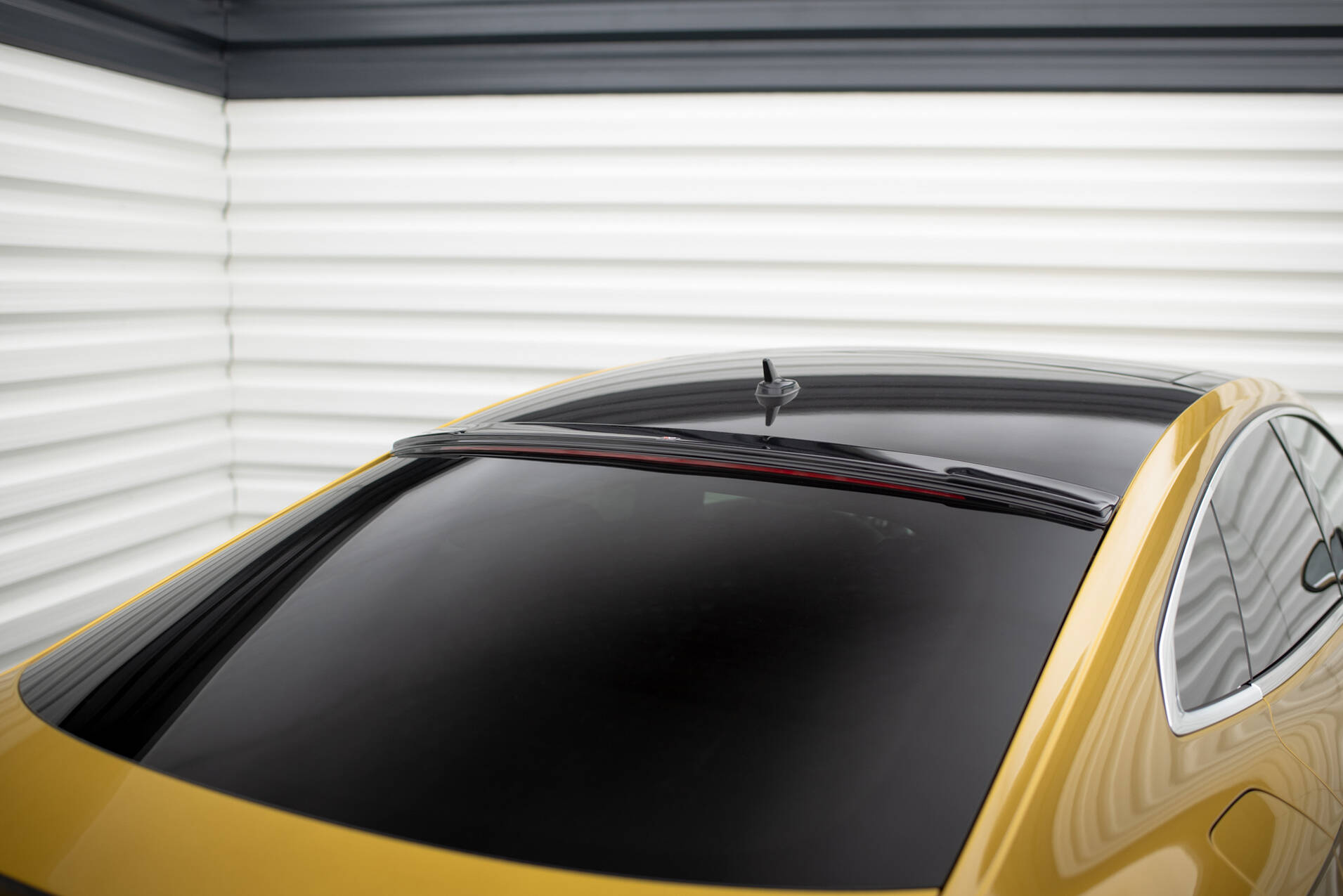 pol_po_The-extension-of-the-rear-window-Volkswagen-Arteon-R-Line-Sedan-Mk1-503_7 pol_po_The-extension-of-the-rear-window-Volkswagen-Arteon-R-Line-Sedan-Mk1-503_7