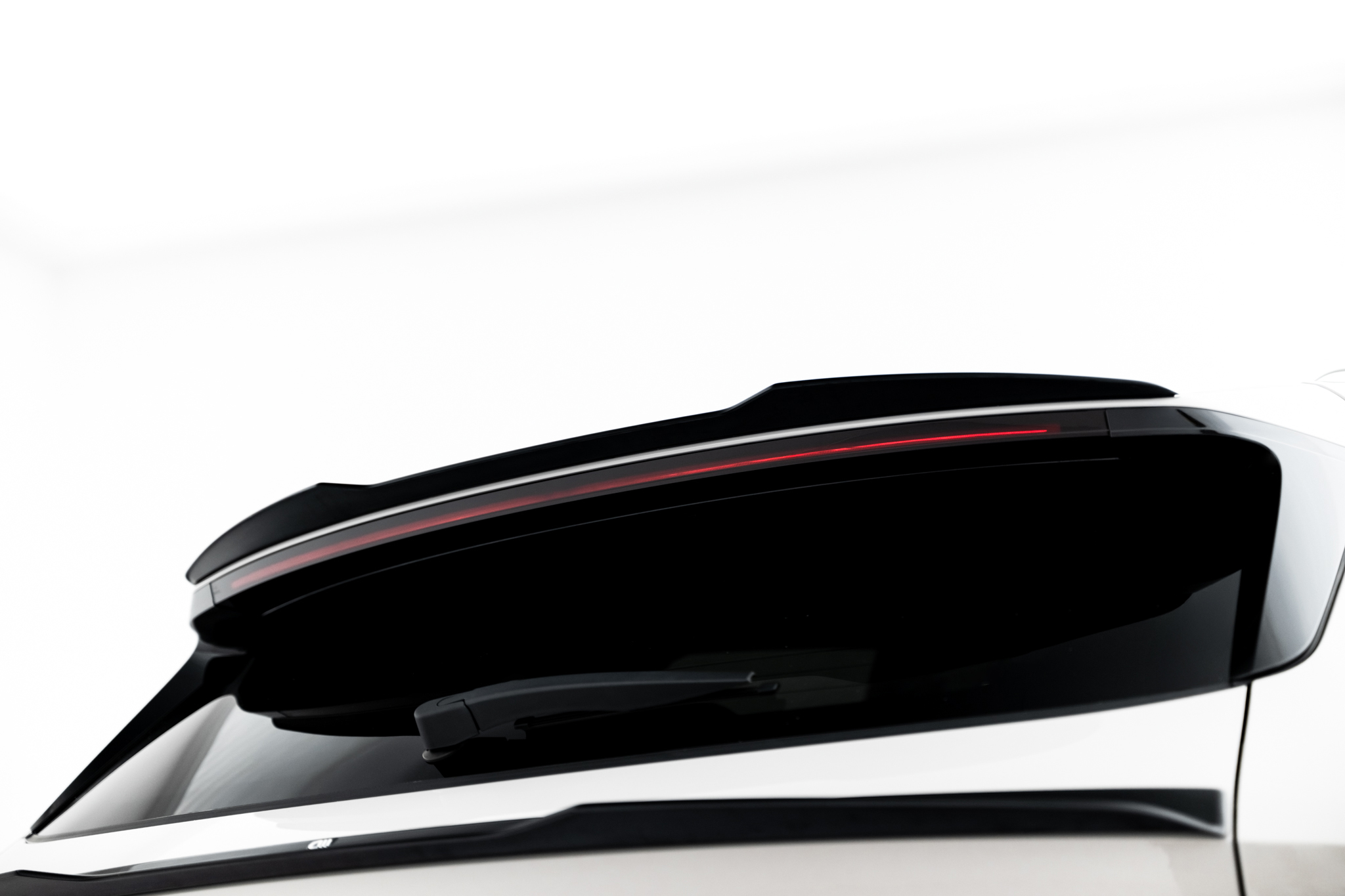 pol_po_Upper-Spoiler-Cap-BYD-Seal-U-Mk1-23493_5 pol_po_Upper-Spoiler-Cap-BYD-Seal-U-Mk1-23493_5