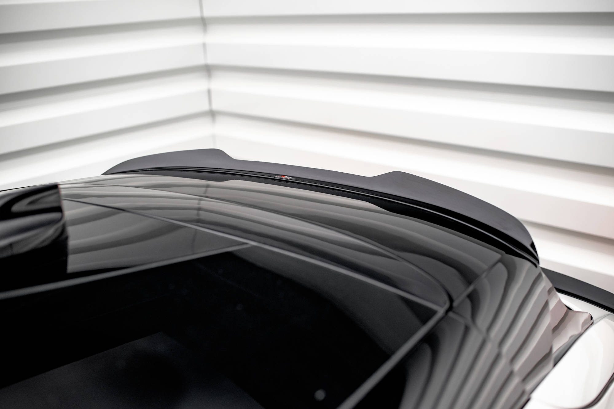 pol_po_Upper-Spoiler-Cap-Ford-Mustang-Mach-E-Mk1-16095_5 pol_po_Upper-Spoiler-Cap-Ford-Mustang-Mach-E-Mk1-16095_5
